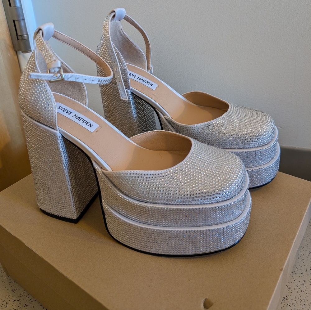 Steve Madden Silver Platform Shoes with Chunky Heel